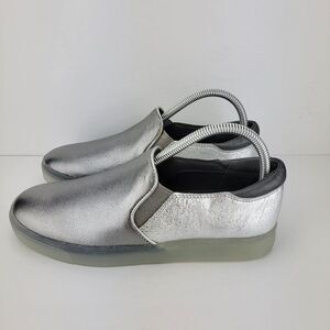 Sam Edelman Womens Size 7.5 Silver Metallic MILES Flat Slip On Leather Sneakers